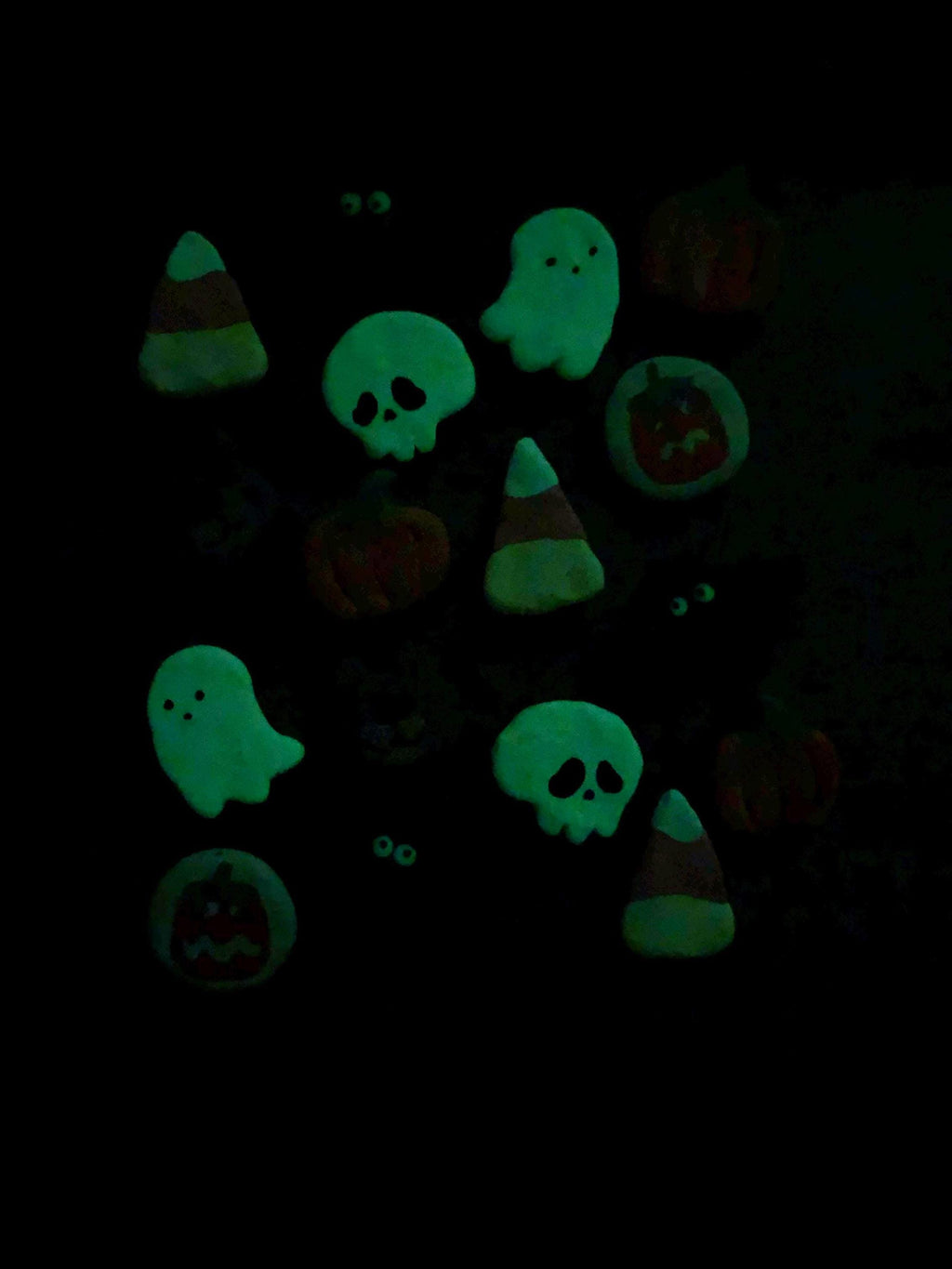Spooky fall fridge magnets - Select designs glow in the dark!